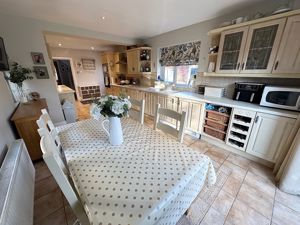 Kitchen- click for photo gallery